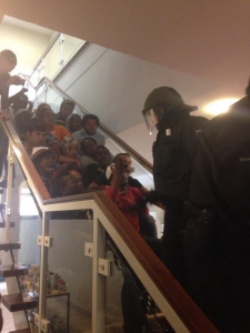 Aufgeben ist keine Option: Treppenhaus-besetzung von Refugees